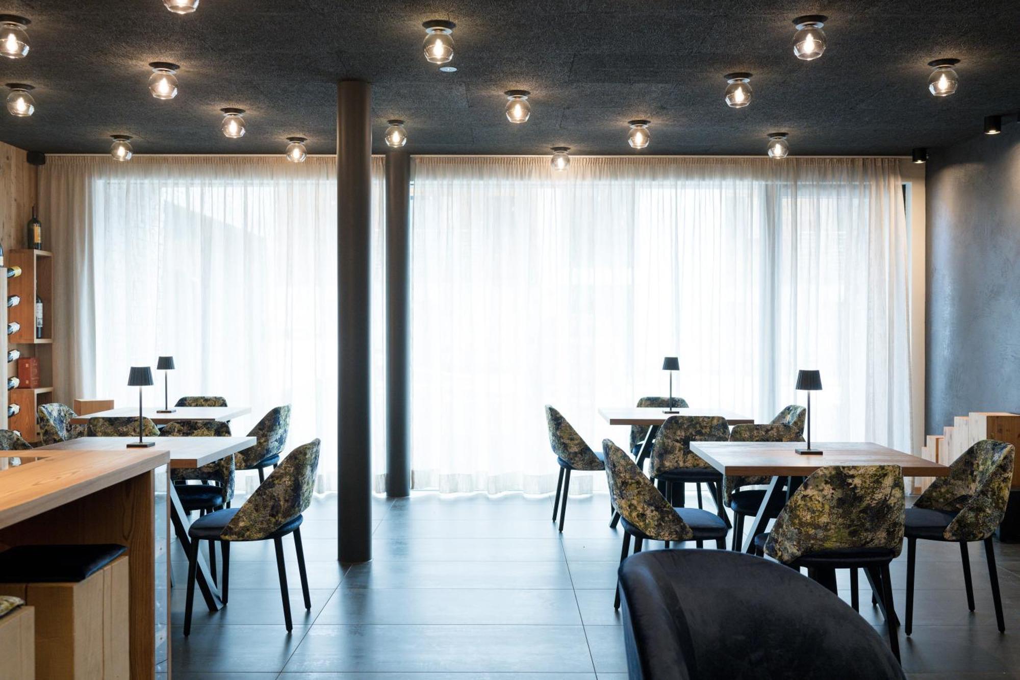 Dolomiti Exclusive Your Mountain Suite Pozza di Fassa Luaran gambar