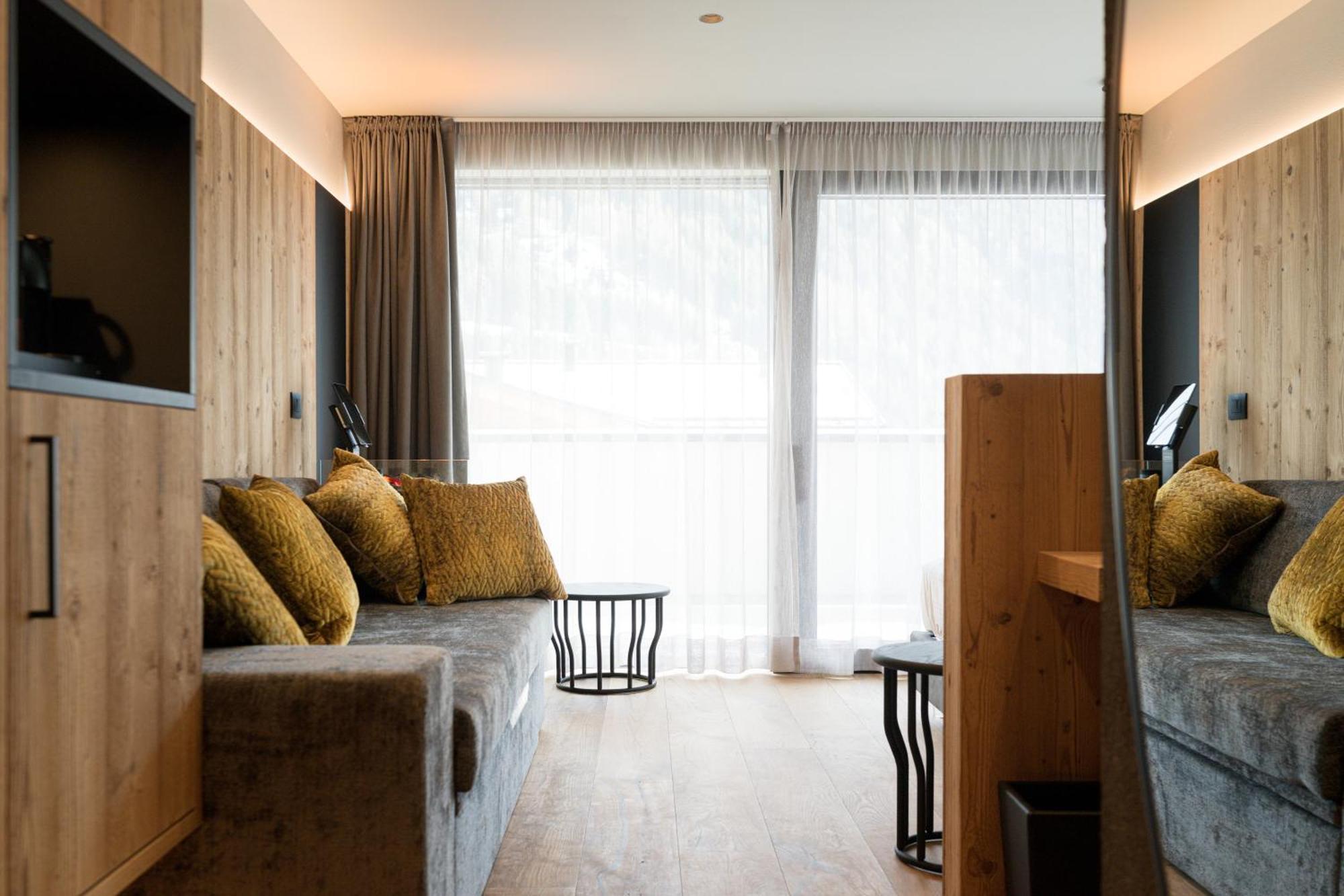 Dolomiti Exclusive Your Mountain Suite Pozza di Fassa Luaran gambar
